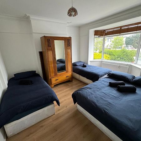 Big Family Room In Room At 2 Iveragh Rd-4 Dublin Zewnętrze zdjęcie