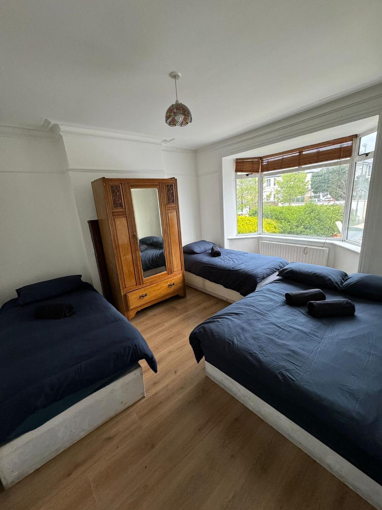 Big Family Room In Room At 2 Iveragh Rd-4 Dublin Zewnętrze zdjęcie
